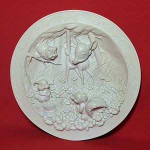 VTG Disneys Animated Classic Bambi 1942 3D Decorative Plate